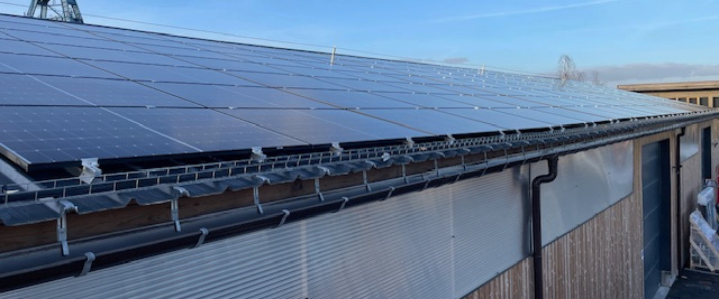 Toiture photovoltaïque bâtiment industriel
